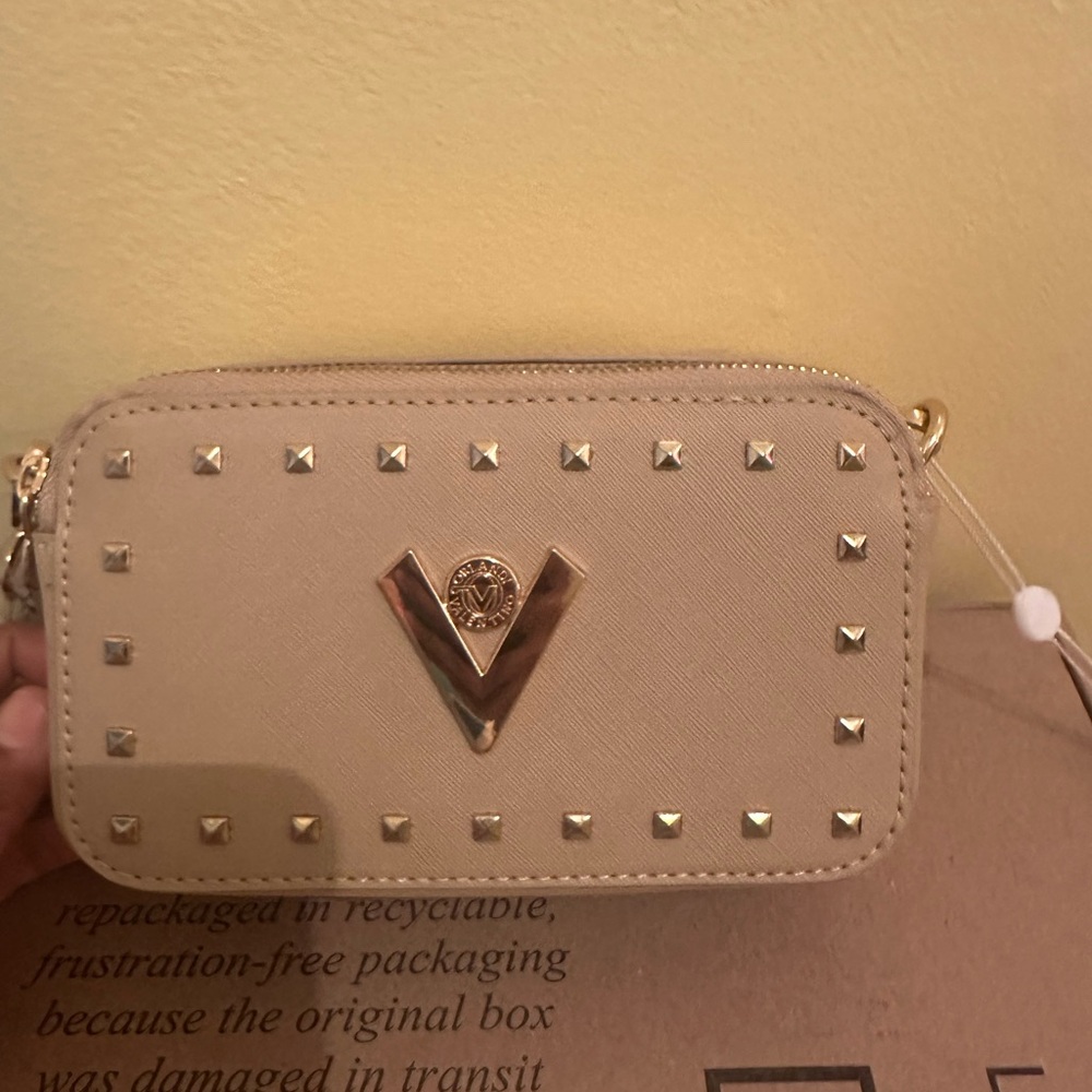 Valentino purse NWT COLOR beige beautiful $159MSRP - Picture 2 of 4